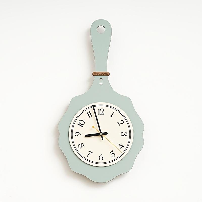 Винтажные настенные часы с деревянным корпусом, белым циферблатом, черными цифрами и стрелками, бесшумный механизм, идеально подходят для кухни, столовой, кухонные настенные часы