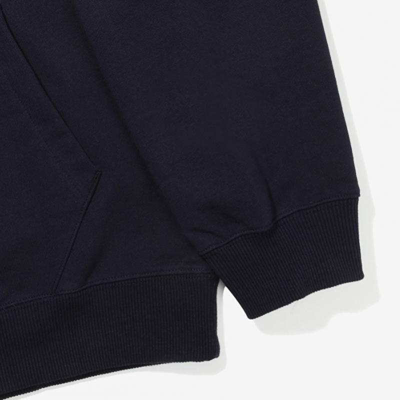 Высокий воротник, молния до середины, темно-синий