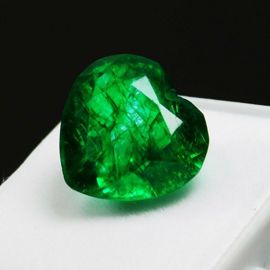 Natural 8 to 10 Ct Pair Green Emerald Loose Gemstones CERTIFIED Heart Shape E-8hh 00E