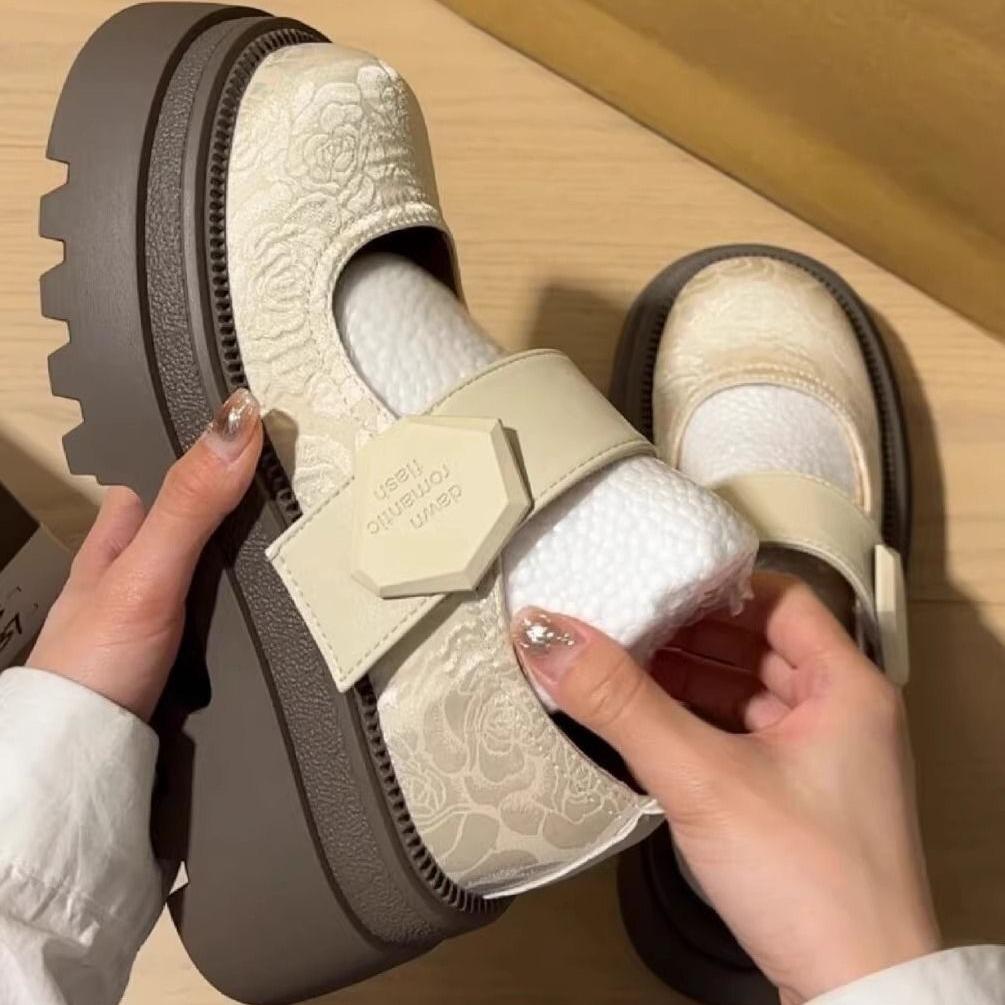 Новые китайские вышитые черные туфли Мэри Джейн лето и осень новые легкие толстая подошва широкий каблук с юбкой одинарные туфли