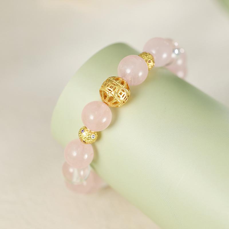 Natural powder crystal bracelet, free girlfriend, girlfriend, jewelry, accessories, white crystal bracelet.