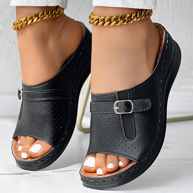 Shoes with Hollowed Out Fish Mouth Button and Sloping Heel Sandals