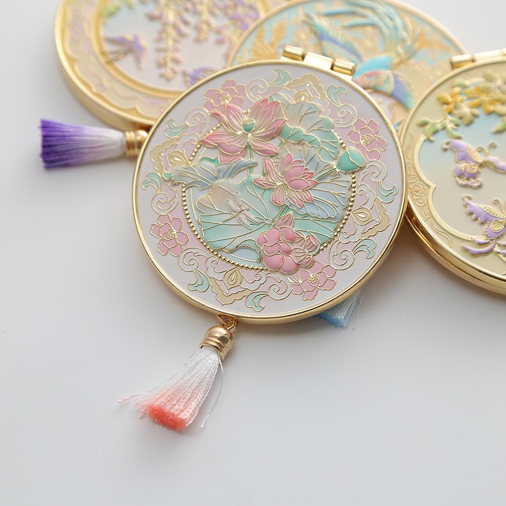 Карманное складное зеркало в китайском стиле: Портативное, Маленькое Металлическое Зеркальце для Женщин, Идеальный Практичный Подарок на День Рождения или Сувенир