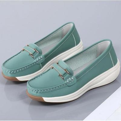 Кожаные дизайнерские новые женские туфли на плоской подошве больших размеров 35-43 повседневные кроссовки Mom Light модные удобные прогулочные туфли для женщин