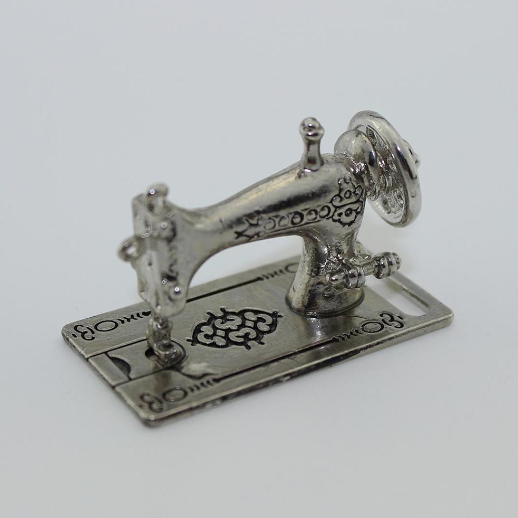 Mini Lovely Alloy Sewing Machine Model Toy Dollhouse Miniature Accessories