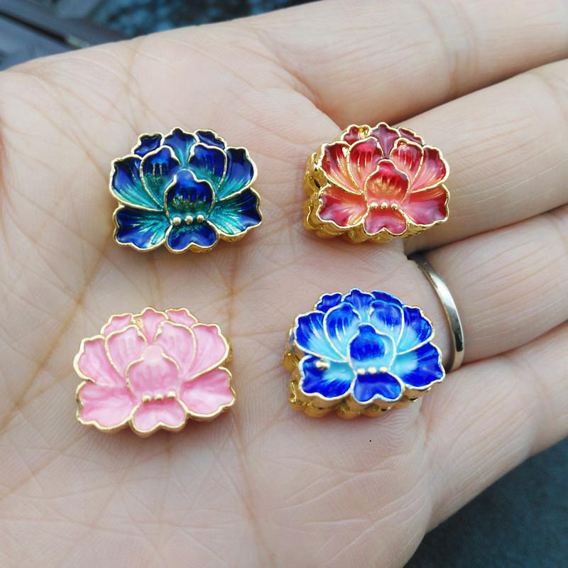 Позолоченные медные перегородчатые бусины в виде лотоса: Двусторонние эмалевые подвески с несколькими отверстиями для изготовления браслетов и ожерелий своими руками.