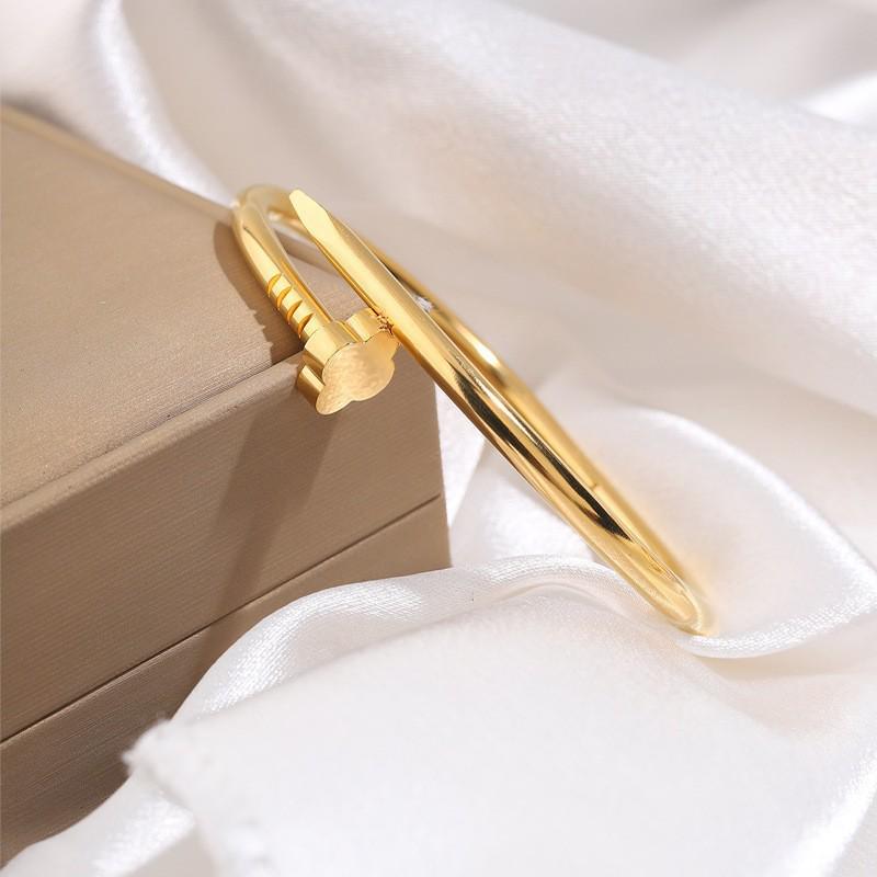 Starry Sky Full Diamond Titanium Steel Bracelet – Versatile, No-Fade Silver Women's Fashion Accessory