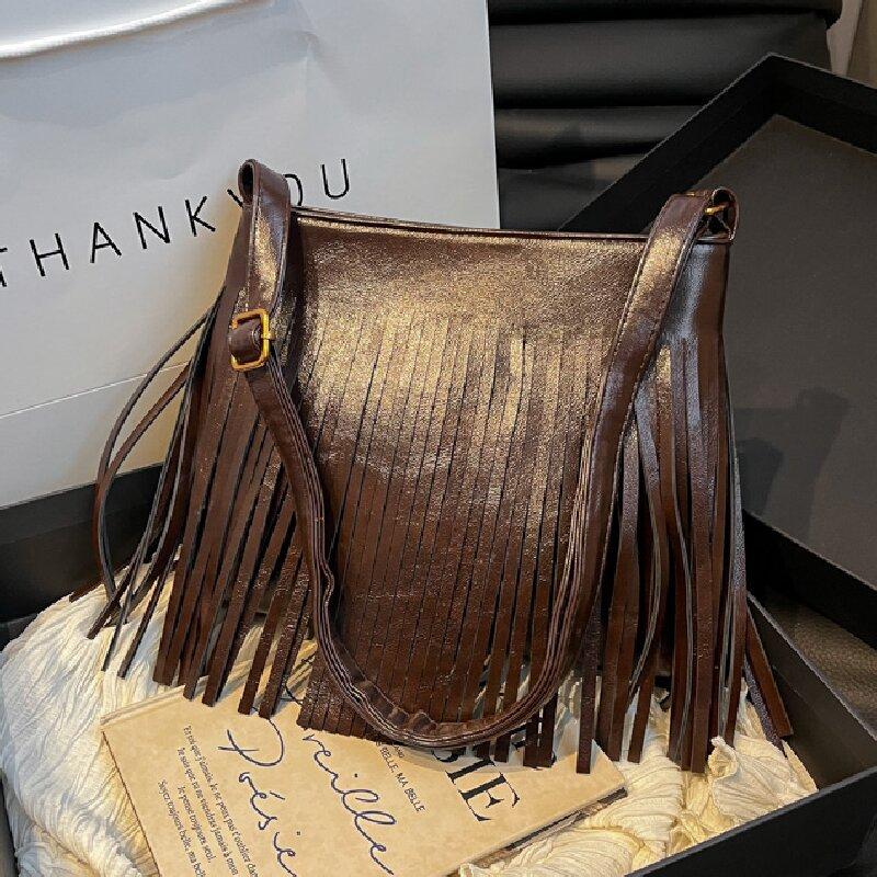 Осенне-зимняя ретро сумка с бахромой, женская новая повседневная универсальная сумка-мессенджер, замшевая сумка-ведро