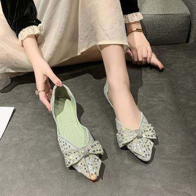 Летние женские туфли на плоской подошве. Простая и модная женская обувь.