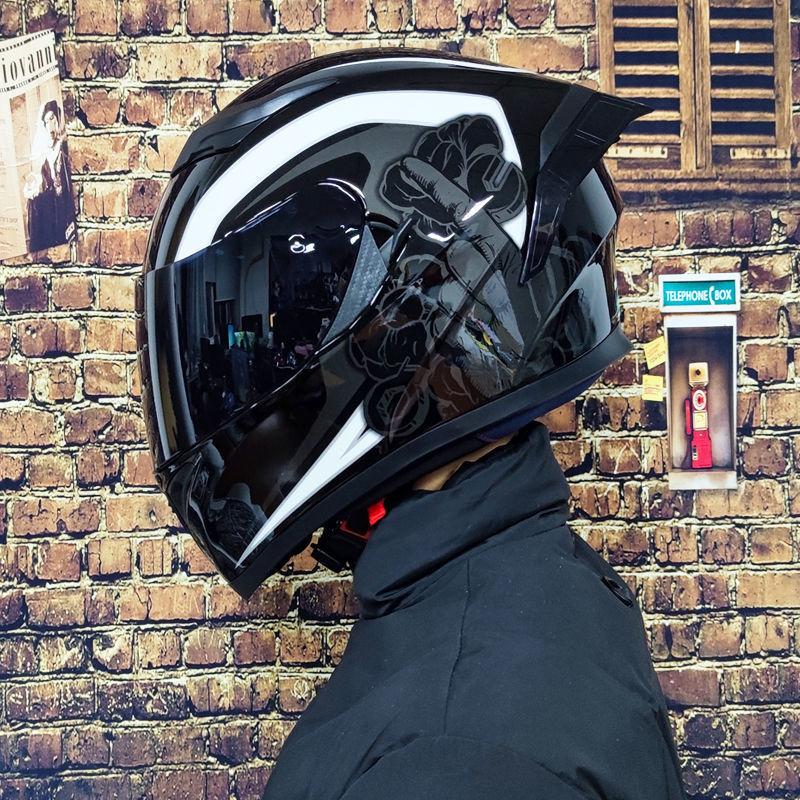 Aishi Men And Women's Electric Motorcycle Helmet Full Helmet Overlay Style Personalized Cool Rider Motorcycle With Bluetooth Horn