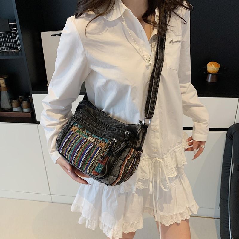 Винтажная джинсовая вышитая сумка-тоут женская большая вместительная на плечо