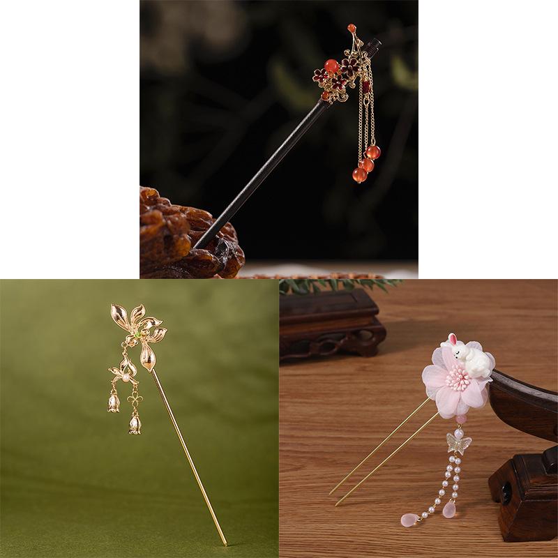 Jade Rabbit Tassel Hairpin: Traditional Qipao Updo Accessory for Women
