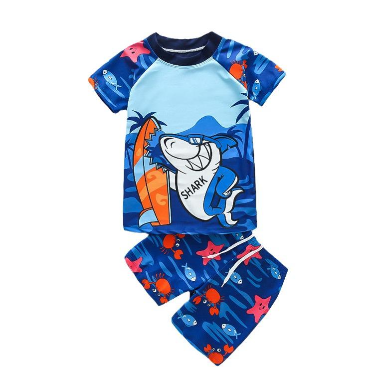 2024 Комплект мультяшного купальника для мальчиков с шапочкой - Летний топ с коротким рукавом и плавки