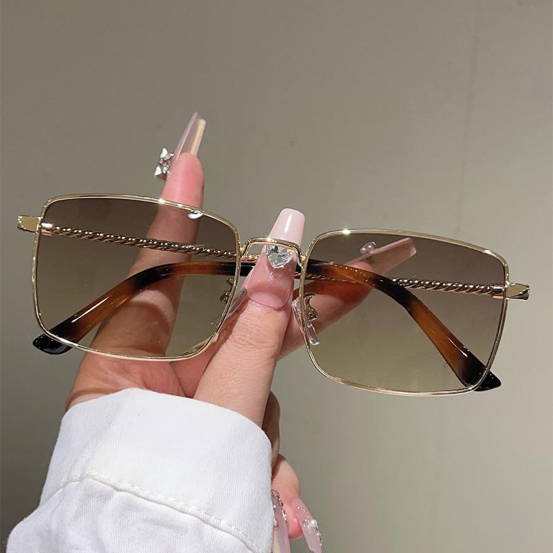 Винтажные квадратные солнцезащитные очки Мужские Модные Полностью металлическая оправа Повседневные солнцезащитные очки Женские Новые Трендовые Ретро Дизайн Декор Затененные