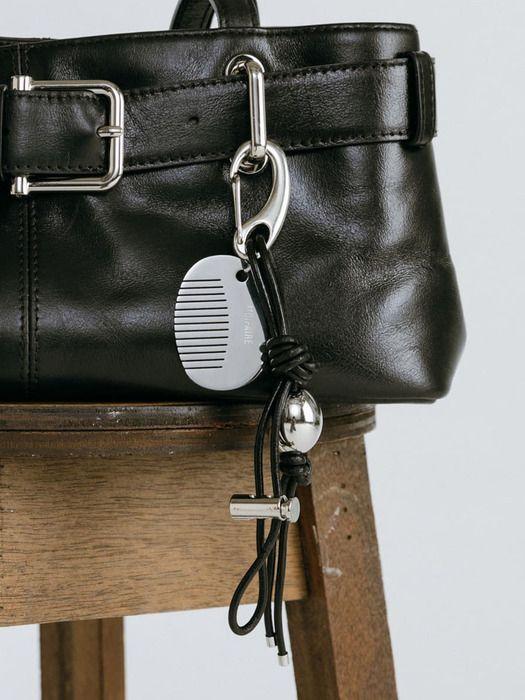 MOIFAIRE LEATHER COMB LAYERED KEYRING / BLACK