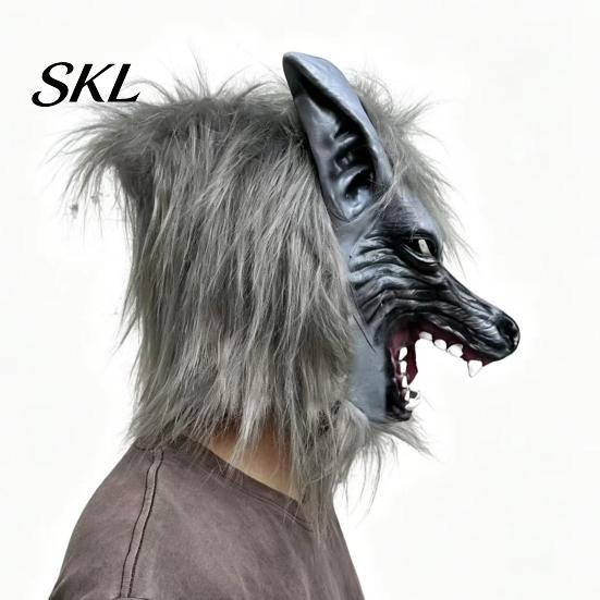 Detailed Halloween Prop Werewolf Full Head Mask, Latex Wolf Cosplay Headgear with Durable Party Mask Realistic Fur, Haunted House Prop, Adjustable