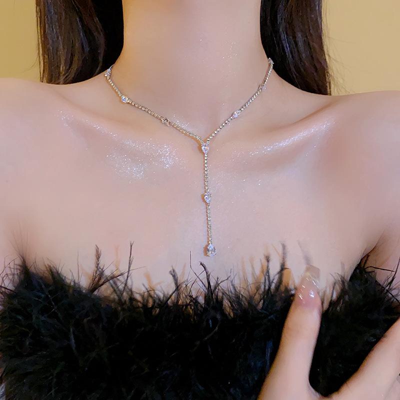 Подвеска-капля в форме сердца, чокер со стразами - Элегантное женское ожерелье