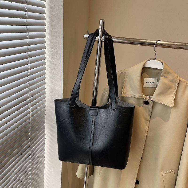 Premium Tote Bag Large Capacity Casual Tote Women's Bag Autumn and Winter New Commuting Lazy Wind Single Shoulder Armpit Big Bag