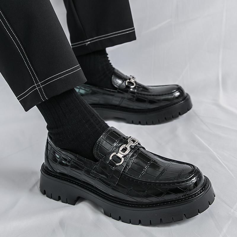 Fashion Brand Business Casual Leather Shoes Rubber Thick Soled Anti Slip Men Leather Shoes Low-quality Fashionable Comfort Driving Shoes