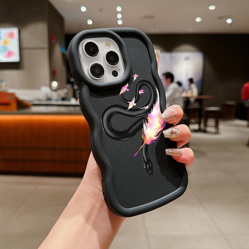 Чехлы для телефонов N77 butterfly Black Gold Snake Macaron Wavy Edge для iPhone 16 Pro Max Samsung S24 Plus S23 Ultra A35 A55 Redmi Note 13, противоударный чехол