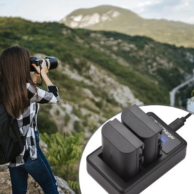 Комплект аккумуляторов и зарядного устройства LP-E6/E6N: 2 аккумулятора 7,4 В, 2650 мАч + 1 двухканальная камера LED2-LPE6