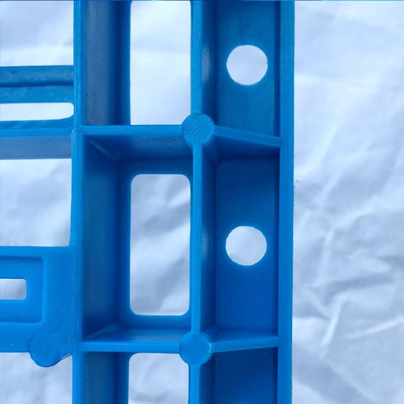 Explorer Rectangular Plastic Pallets