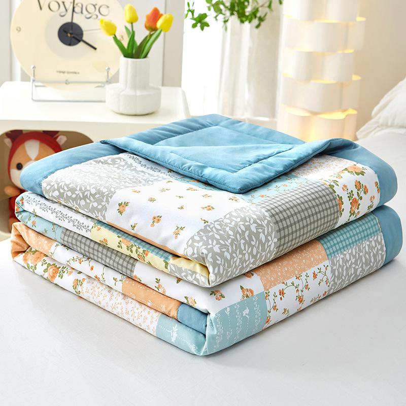 Summer Cool Thin Quilt Machine Washable Soft Skin Friendly Blanket for Adult Bed Comforter Air Conditioning Four-season Quilt