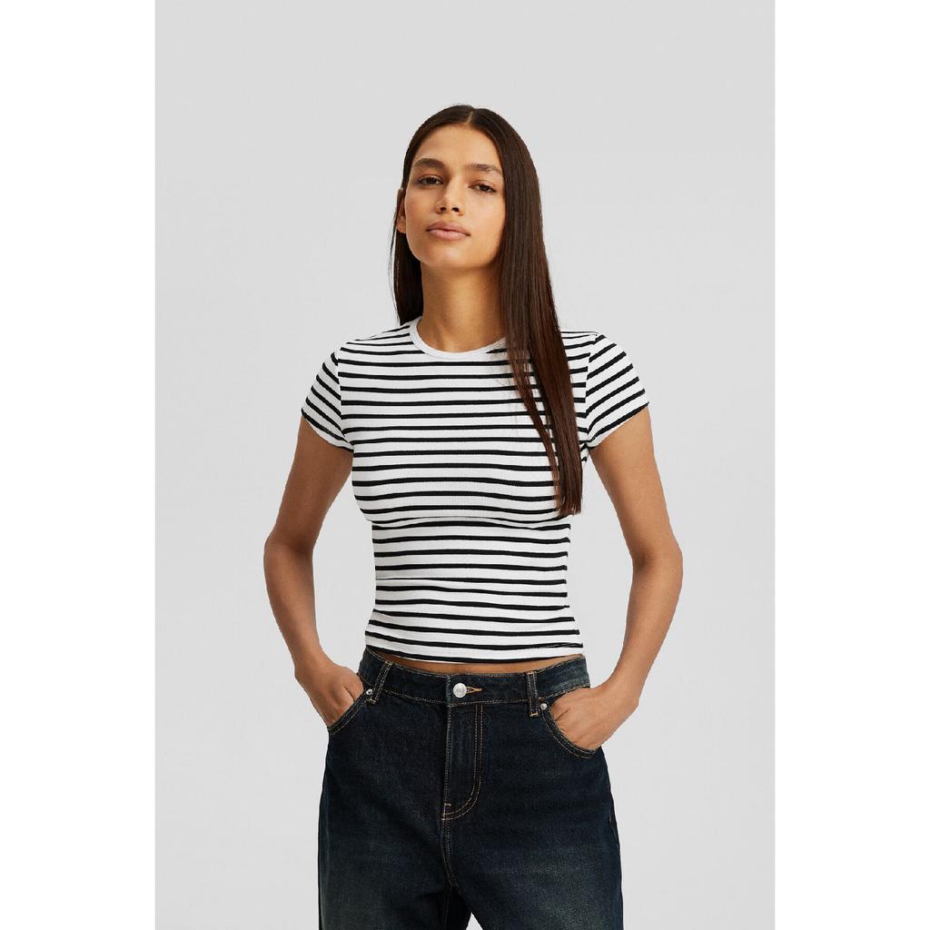 Футболка с коротким рукавом и круглым вырезом