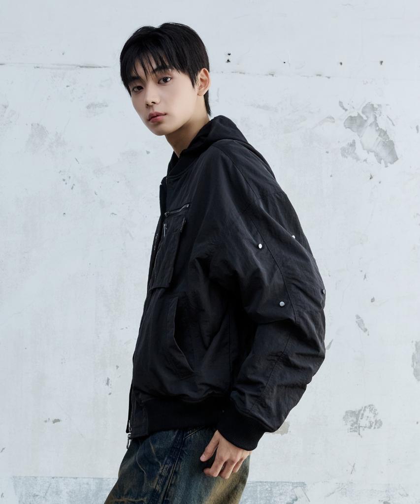 Maison Mined Detachable Pocket Ma-1 Black