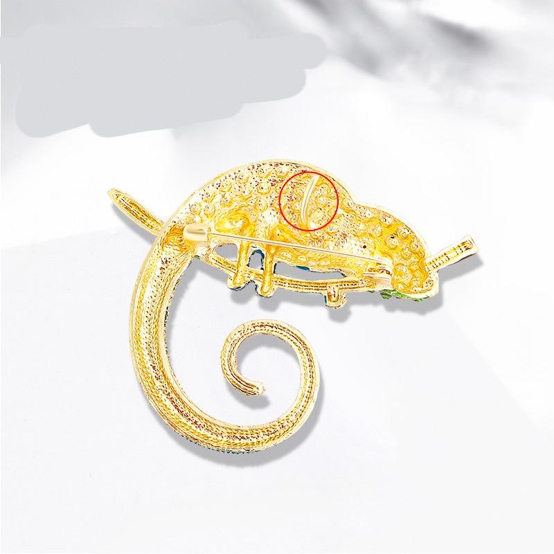 Diamond Inlaid Colorful Chameleon Brooch, Painted Oil Animal Rhinestone Lizard Brooch, Chest Flower Accessory
