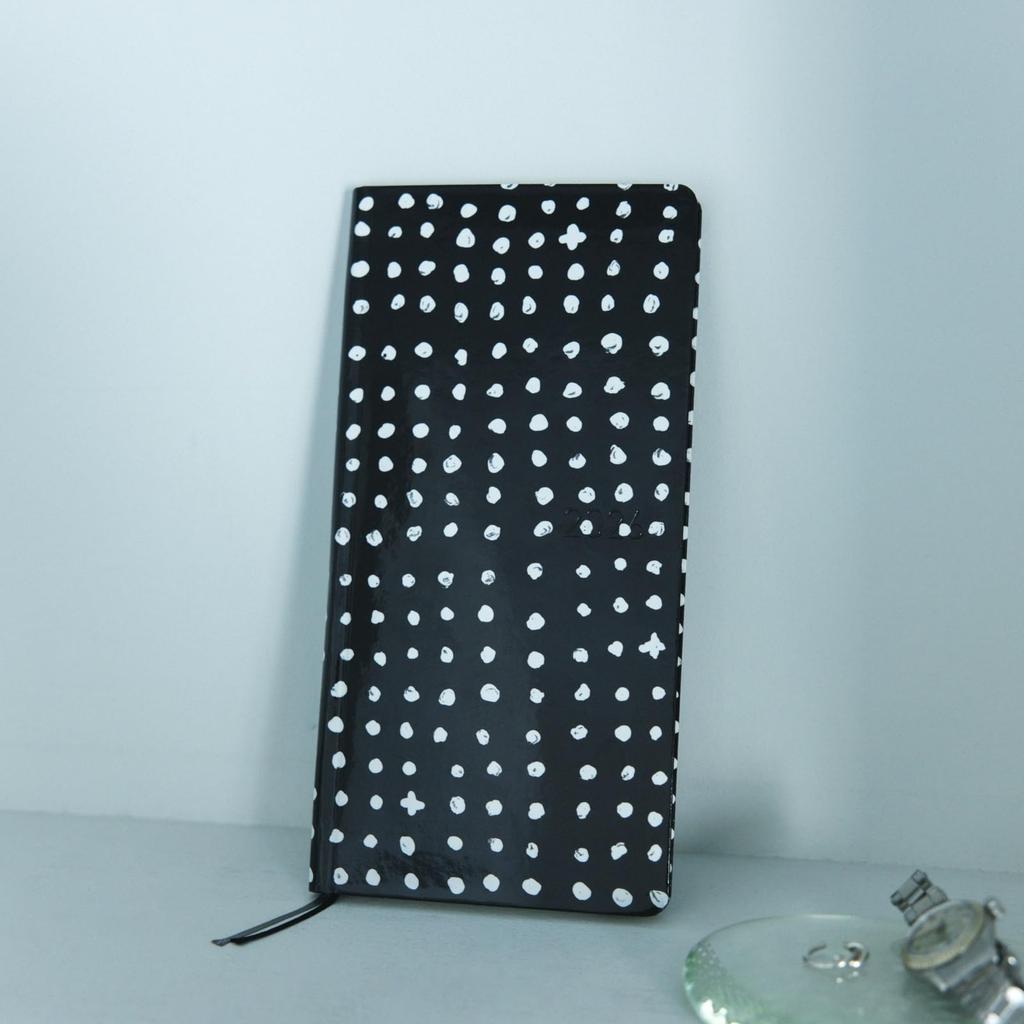 Hobonichi Techo 2026 weeks by Makoto starting in weekly slim vertical Matsubayashi/dot, January, planner, left,