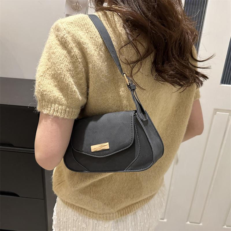 Underarm Bag Women's Summer New Retro Niche Design Single Shoulder Crossbody Bag Women's High End Bag Bag