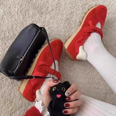 Туфли Мэри Джейн женские 2025 весна новые ретро с мелким вырезом одинарные туфли спортивная повседневная обувь балетки на плоской подошве немецкие тренировочные туфли