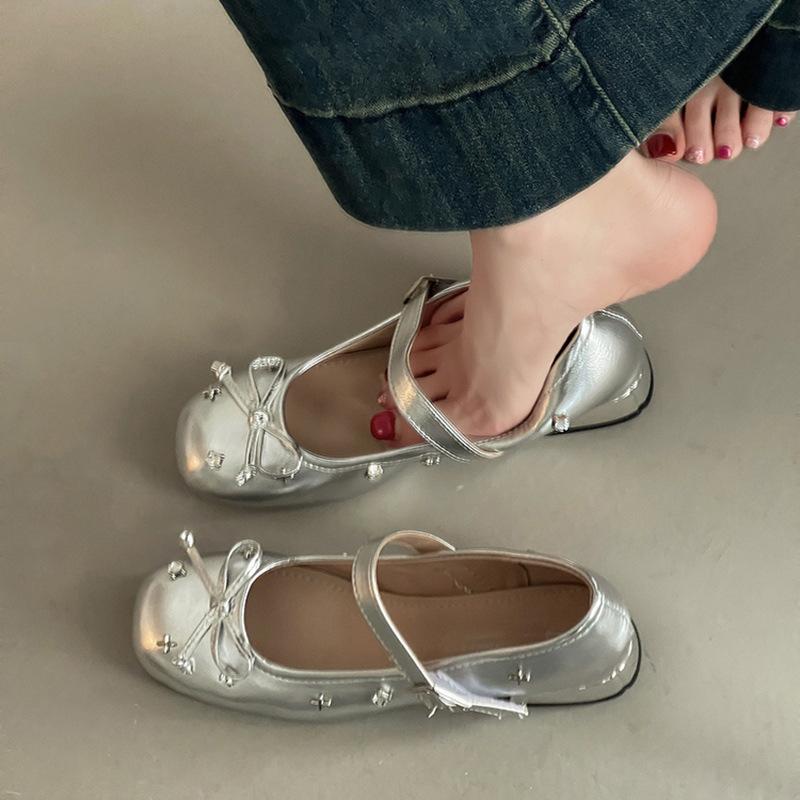 Ретро одинарная обувь круглый носок толстый каблук женская обувь лето французская мода маленькие кожаные туфли бант светлый вырез высокий каблук туфли Мэри Джейн