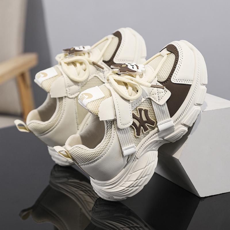 Детская мода Four Seasons Дышащая повседневная обувь для детей Бег Спорт Студенты Девочки Трендовые удобные кроссовки для спортзала