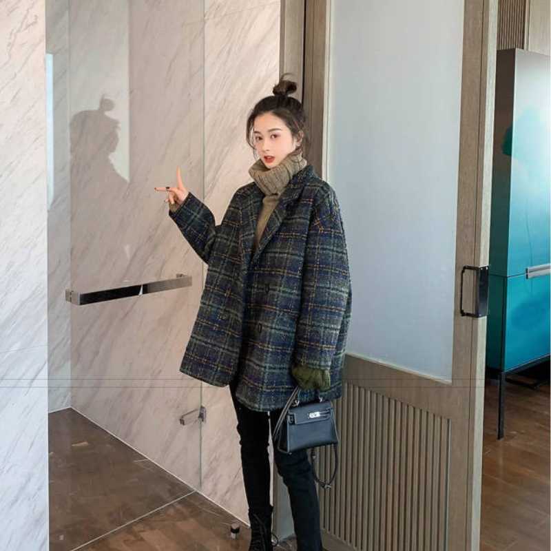 New Fashion Autumn Winter Women Fashion Plaid Overcoat Female Double Breasted Turn-down Collar Woolen Coats Ladies Vintage Loose Casual Overcoat