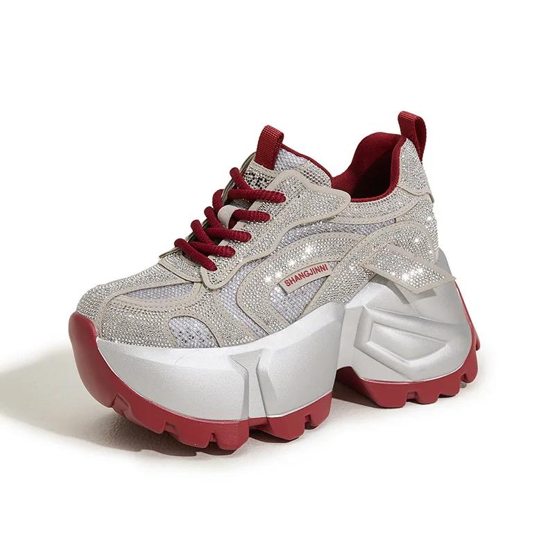 Мода Высокое качество 11СМ Микрофибра Кожа 2025 Весенняя обувь Ботильоны Женщины Вулканизированные Массивные Кроссовки Платформа Клин Блеск Осень