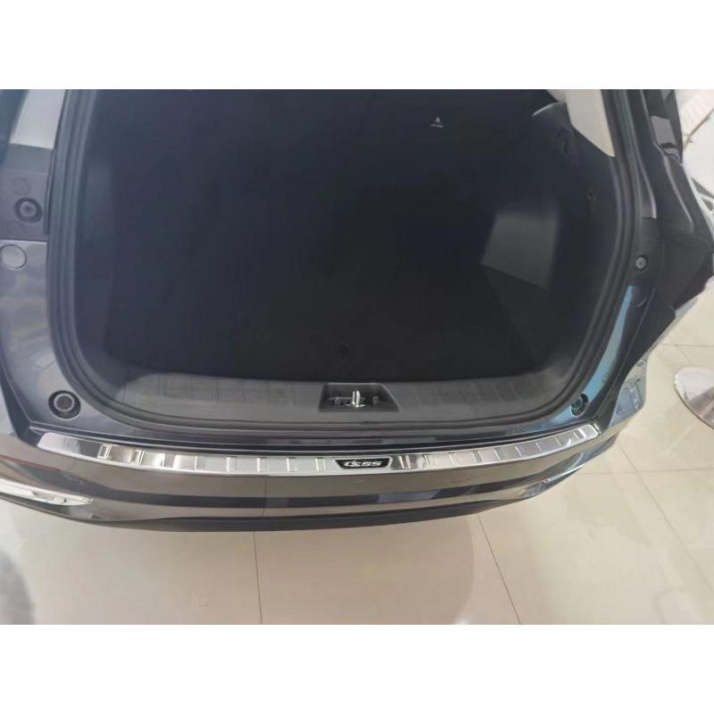 Changan CS55 PLUS 24 Накладка на задний бампер и декоративная полоса на крышку багажника Аксессуары