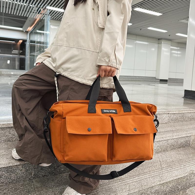 Large-capacity Travel Bags for Women, Large Commuter Bags, Casual Single-shoulder Tote Bags, and School Bags for Students