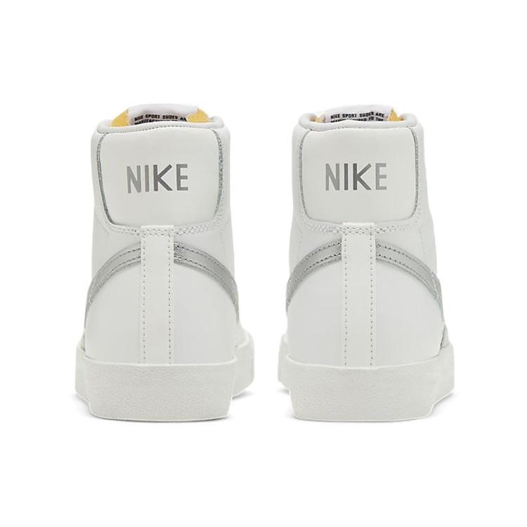 (WMNS) Nike Blazer Mid '77 'White Silver Metallic' Women's CZ1055-112