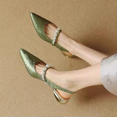 Модные французские туфли-лодочки на низком каблуке с открытой пяткой, женские летние новые туфли с пряжкой, с острым носком, модные сандалии на блочном каблуке