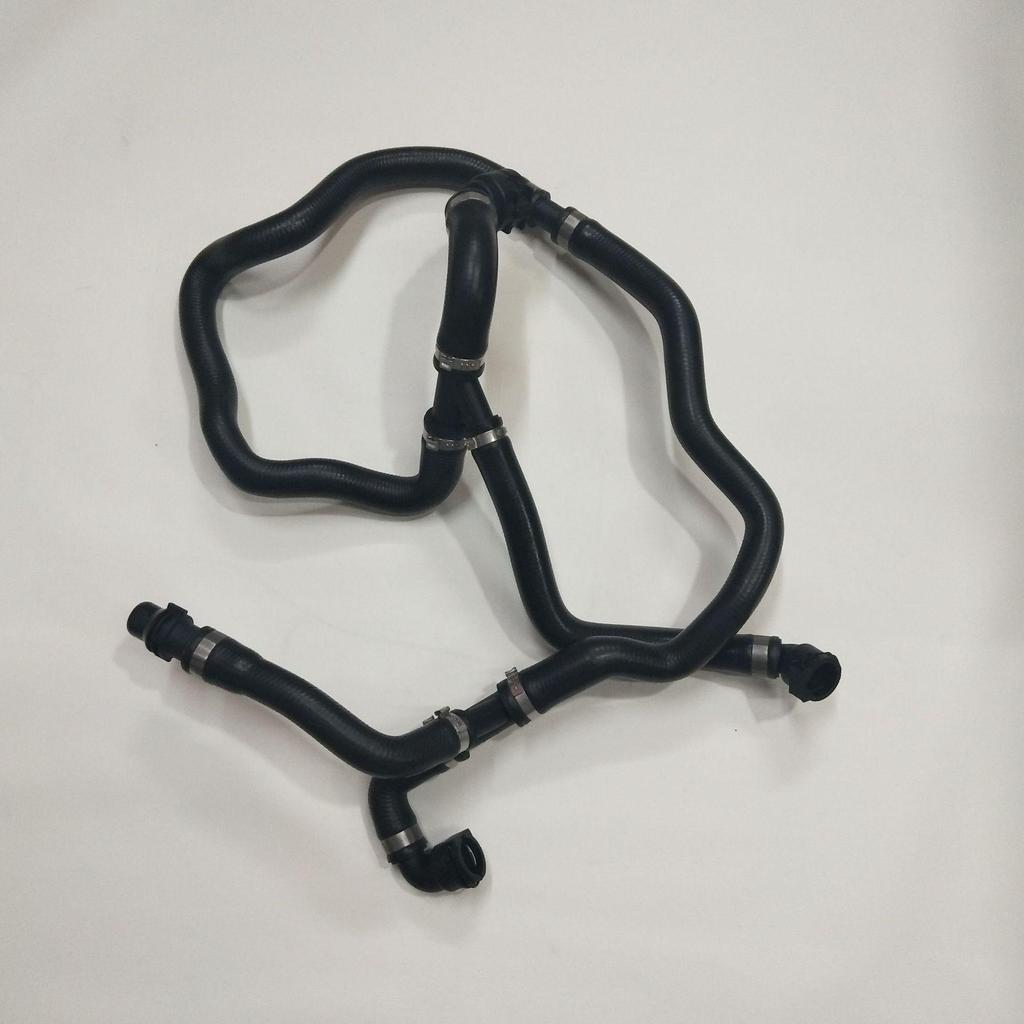 BMW E65/E66/E67 Radiator Rubber Hose for Water Tank