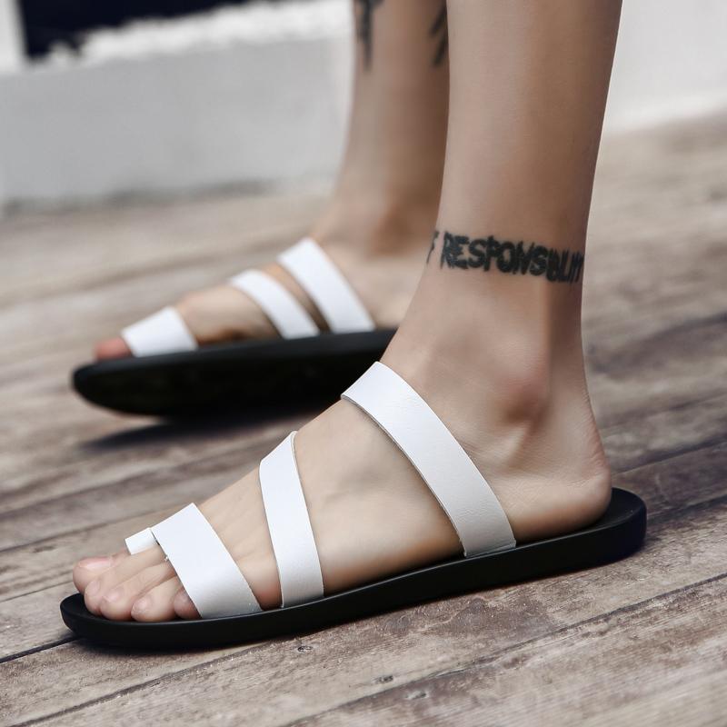 Повседневные мужские шлепанцы на плоской подошве, летние уличные пляжные сандалии, простой дизайн, пластиковый верх, резиновая подошва, удобная взрослая обувь