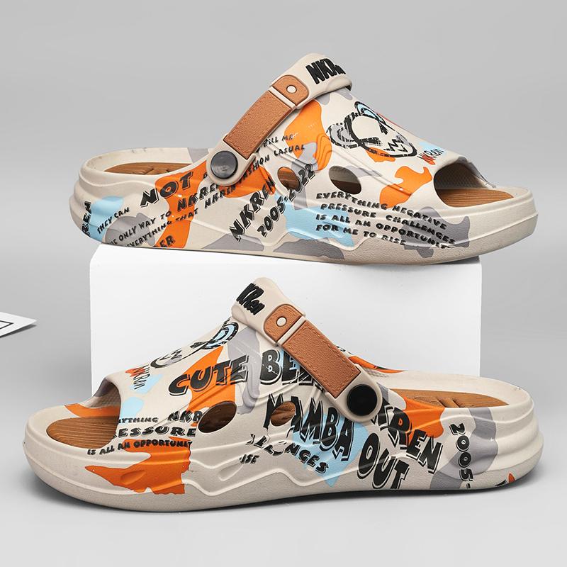 2025 Новые мужские тапочки Летняя обувь Кроссовки Корейский стиль Водные пляжные сандалии EVA Повседневные спортивные сабо Мужская обувь Тапочки Сандалии