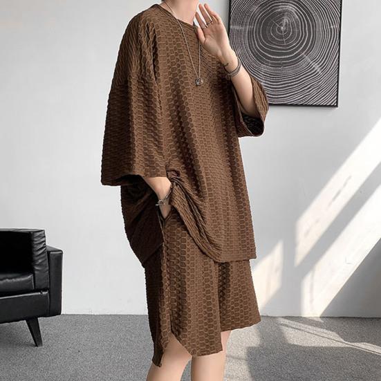 2Pcs/Set Men Casual Outfit O-neck Short Sleeve T-shirt Elastic Waist Pockets Design Wide Leg Shorts Set Solid