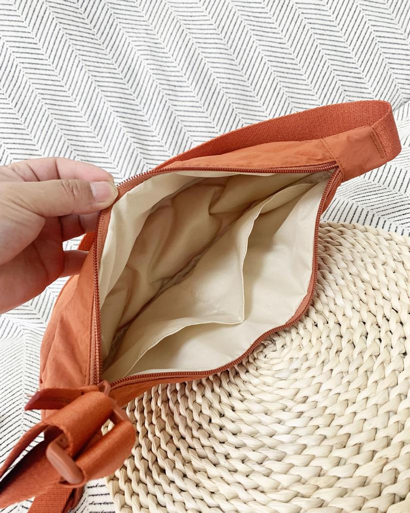 U-Style 2025 Женская модная нейлоновая сумка-пельмень кроссбоди - Легкая, универсальная, маленькая наплечная сумка