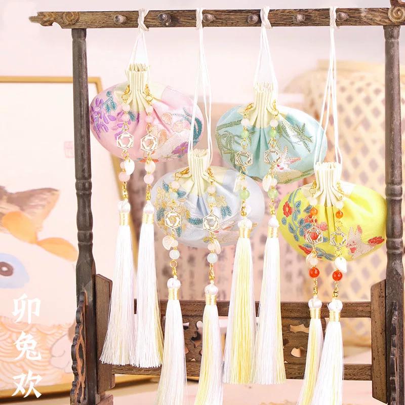 Chinese Style Gift Hand Embroidery Flower and Grass Series Sachet Perfume Bag Chinese Pouch Moon Rabbit Sachet Antique Traditional Han Clothing
