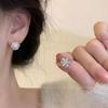 Stylish and compact design snowflake earrings, ear buckles, new light luxury high-end zircon stud earrings, women's versatile earrings.