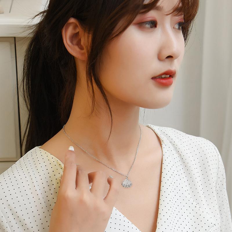 2021 Fashion Temperament Pearl Shell Collarbone Chain For Women With The Same Necklace