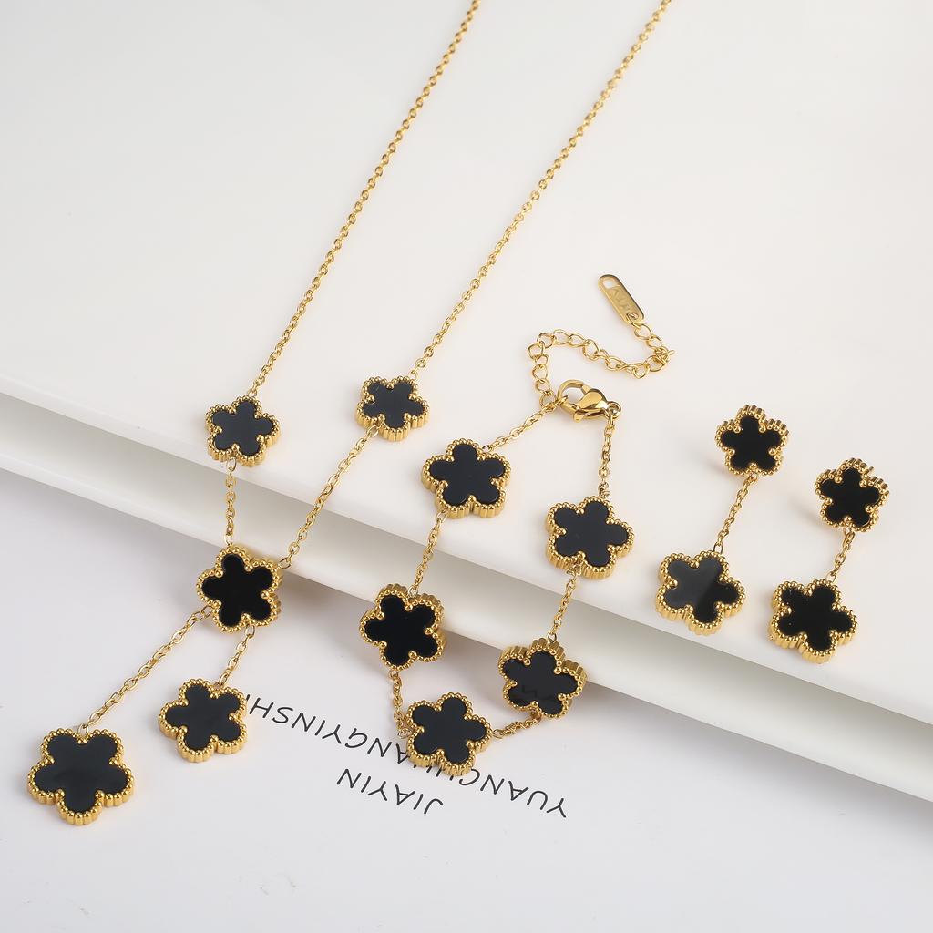 Hot Sale 3Pcs Stainless Steel 18k Gold-Plated Five-Leaf Flower Necklace Earrings Bracelet Zircon Set For Woman Zircon Clover